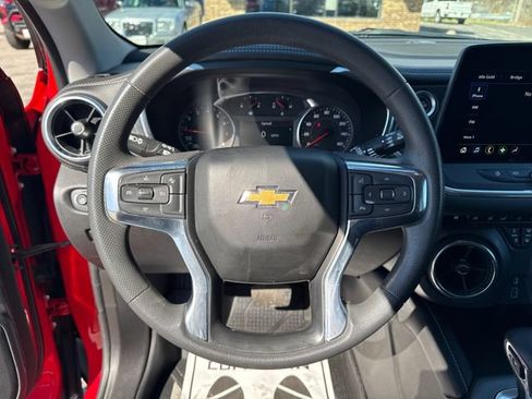 Used 2023 Chevrolet Blazer LT AWD/4WD image 16