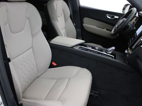 New 2026 Volvo XC60 B5 Plus w/ Protection Package Premier AWD/4WD image 25