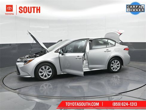 Used 2023 Toyota Corolla LE image 55