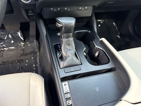 Used 2023 Lexus ES 250 w/ Premium Package image 21