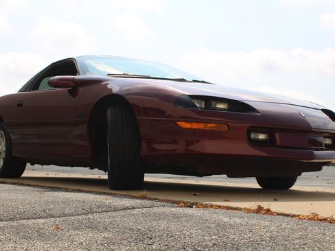 Used 1995 Chevrolet Camaro Z28 RWD image 35