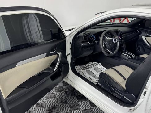 Used 2017 Honda Civic EX-T image 11