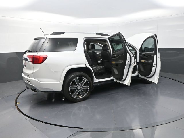 Used 2018 GMC Acadia Denali w/ Technology Package AWD/4WD image 44