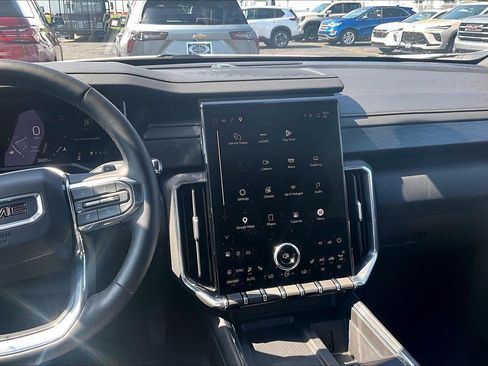 Used 2025 GMC Acadia Elevation FWD image 6