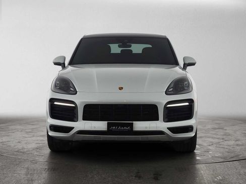 Used 2022 Porsche Cayenne GTS AWD/4WD image 8