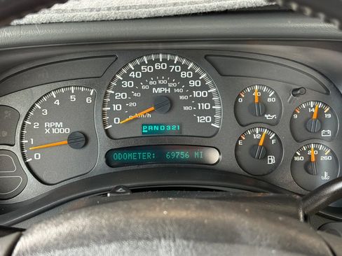 Used 2005 GMC Sierra 1500 SLE w/ Light Duty Power Package RWD image 17