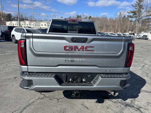 New 2026 GMC Sierra 3500 Denali w/ Denali Reserve Package image 5