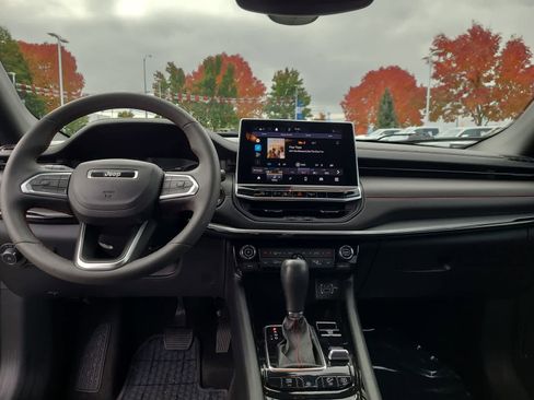 Certified 2024 Jeep Compass Trailhawk w/ Trailhawk Convenience Group image 18