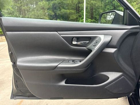 Used 2018 Nissan Altima 2.5 S w/ S Convenience Package FWD image 13