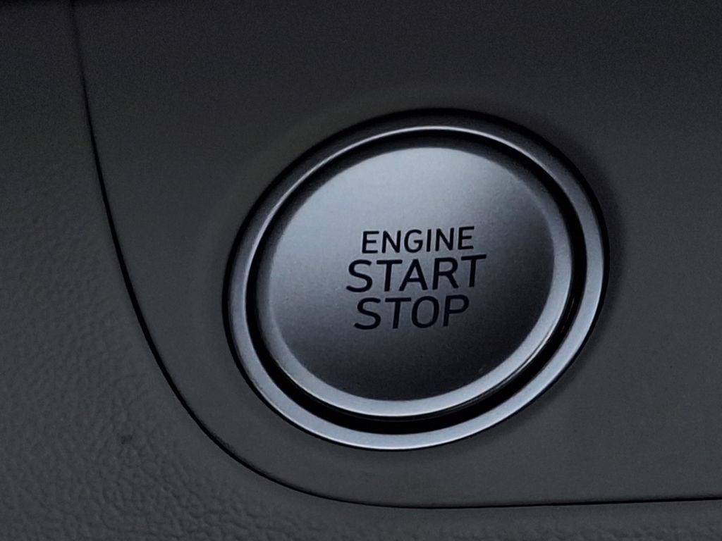 New 2026 Hyundai Elantra Limited FWD image 23