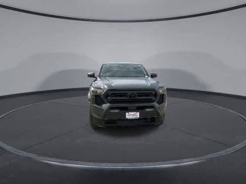 Used 2025 Toyota Tacoma SR5 image 3