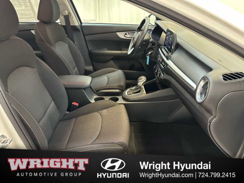 Used 2023 Kia Forte LXS w/ LXS Technology Package image 18