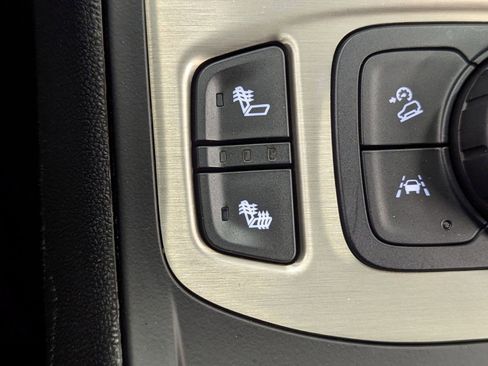 Used 2020 GMC Terrain Denali image 29