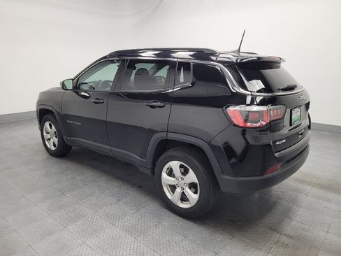 Used 2019 Jeep Compass Latitude w/ Cold Weather Group image 3