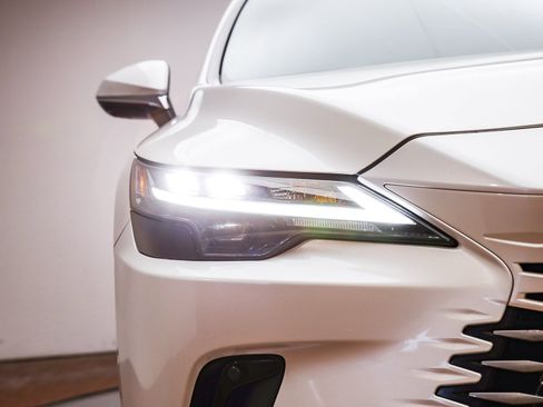 Used 2024 Lexus RX 350 image 5