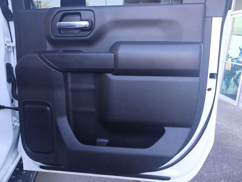 Used 2023 Chevrolet Silverado 3500 LT w/ Convenience Package image 32