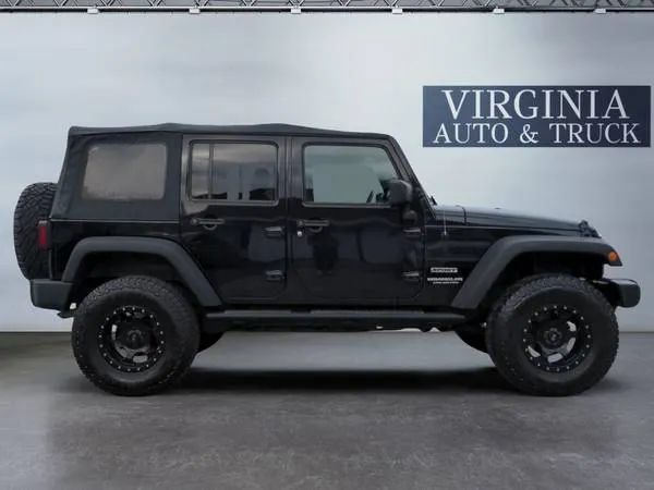 Used 2017 Jeep Wrangler Unlimited Sport w/ Quick Order Package 24S AWD/4WD image 5