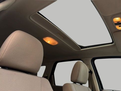 Used 2012 Ford Escape XLT image 19