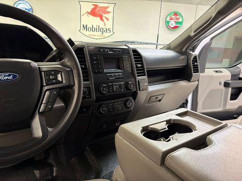 Used 2022 Ford F350 XL w/ Power Equipment Group AWD/4WD image 27