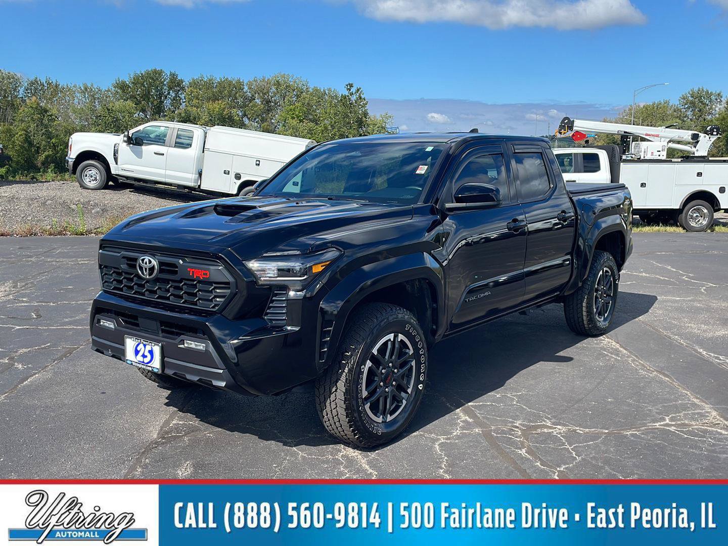 Used 2025 Toyota Tacoma TRD Sport AWD/4WD image 1