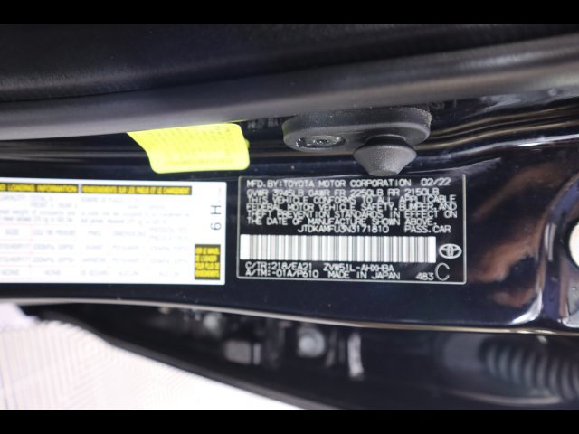 Used 2022 Toyota Prius Limited FWD image 34