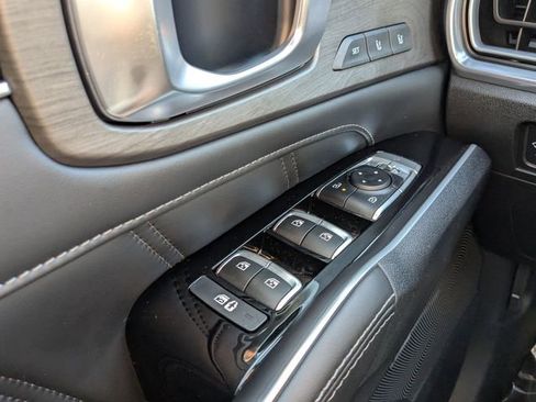 Used 2025 Kia Sorento SX Prestige image 20