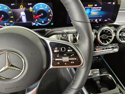 Certified 2023 Mercedes-Benz GLB 250 4MATIC image 25