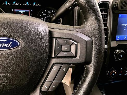 Used 2019 Ford F150 XLT w/ Equipment Group 302A Luxury AWD/4WD image 18