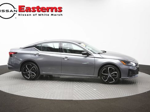 Used 2023 Nissan Altima 2.5 SR AWD/4WD image 45
