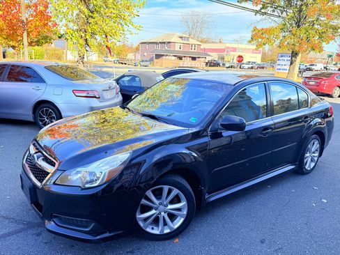 Used 2013 Subaru Legacy 2.5i Premium image 3