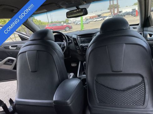 Used 2013 Hyundai Veloster Turbo FWD image 19