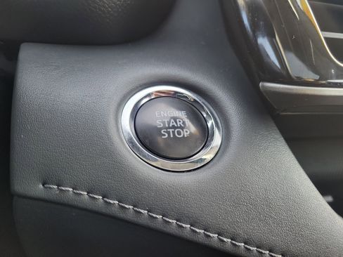 Used 2022 Toyota Highlander XLE image 25