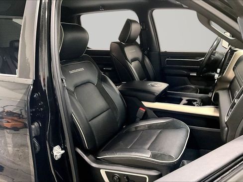 Used 2019 RAM 1500 Laramie image 27