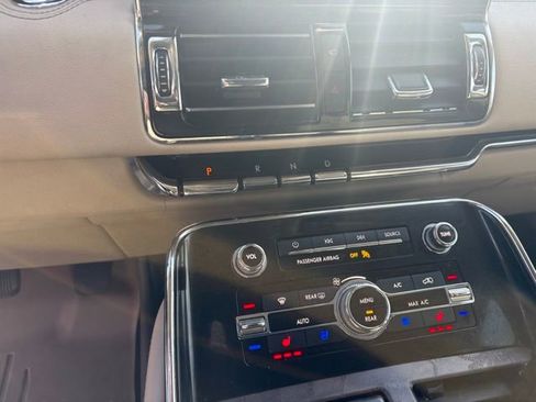 Used 2021 Lincoln Navigator L Reserve w/ Luxury Package AWD/4WD image 22