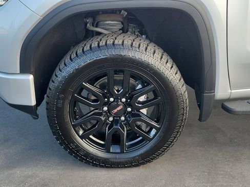 Used 2022 GMC Sierra 1500 Elevation w/ LPO, Elevation Black Package image 27