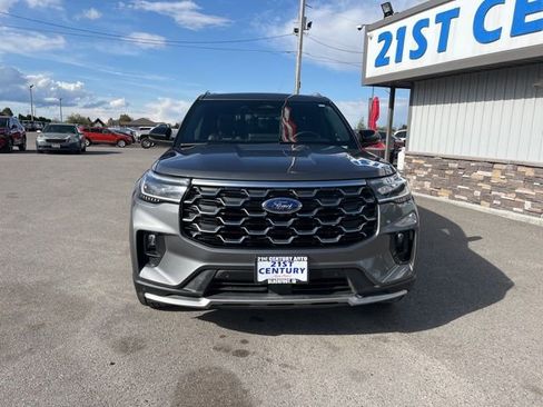 Used 2025 Ford Explorer Platinum w/ LUX Leather Package AWD/4WD image 2