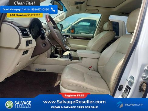 Used 2017 Lexus GX 460 Luxury w/ Preferred Accessory Package AWD/4WD image 9