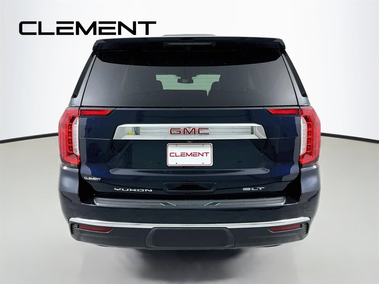 Used 2023 GMC Yukon SLT w/ SLT Premium Package AWD/4WD image 8