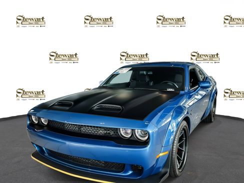 Used 2021 Dodge Challenger SRT Hellcat Redeye RWD image 1