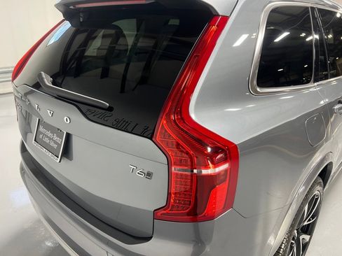 Used 2020 Volvo XC90 T6 Momentum w/ Protection Package image 14