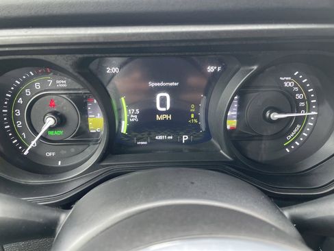 Certified 2024 Jeep Wrangler Unlimited Sahara AWD/4WD image 17