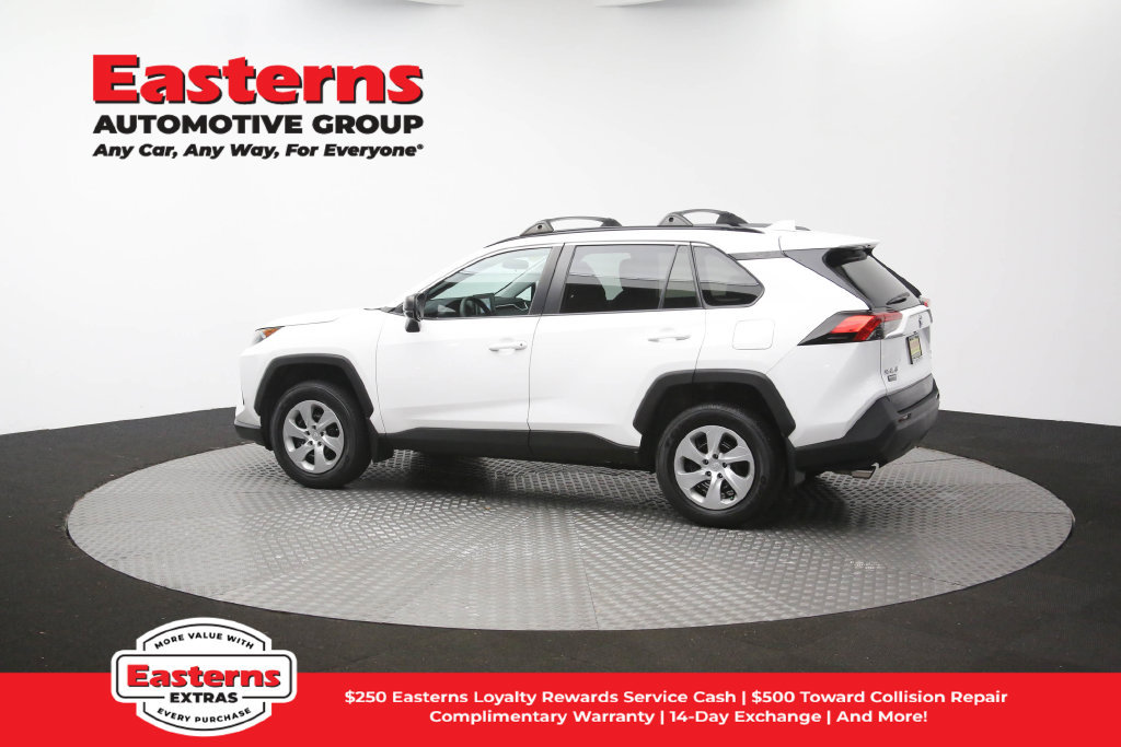Used 2021 Toyota RAV4 LE AWD/4WD image 62