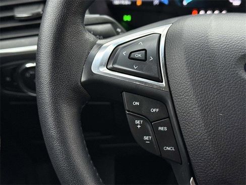 Used 2023 Ford Edge Titanium image 24