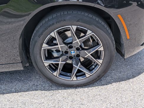 Used 2025 BMW X3 xDrive30i AWD/4WD image 11