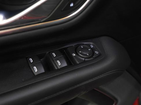 Used 2023 GMC Yukon SLE image 20