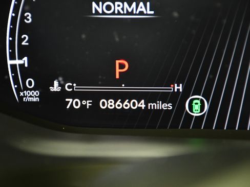 Used 2023 Acura MDX SH-AWD image 17