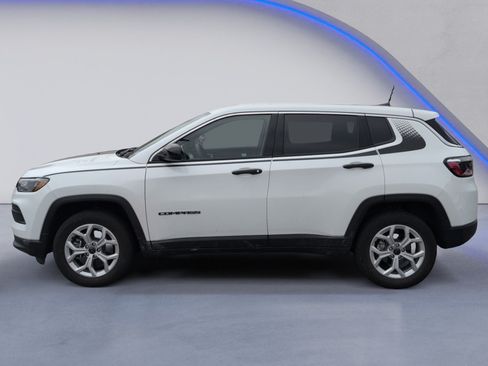 Used 2025 Jeep Compass Sport w/ Mopar Graphics Package AWD/4WD image 3