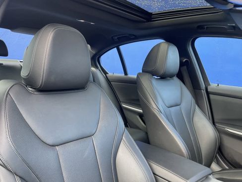 Used 2024 BMW 330i xDrive 330i xDrive w/ Convenience Package image 28