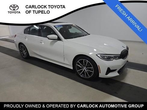 Used 2021 BMW 330i Sedan w/ Convenience Package image 3