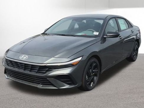 New 2026 Hyundai Elantra Sport FWD image 4